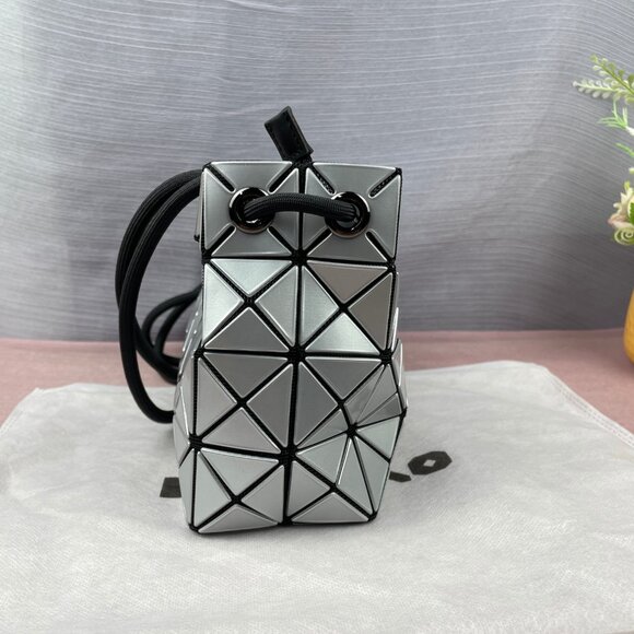 Brand new Issey Miyake silver knotted tofu sling bag. - Picture 4 of 10